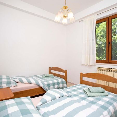 פלומין Apartmani Marica חדר תמונה