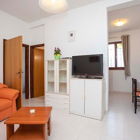 פלומין Apartmani Marica חדר תמונה