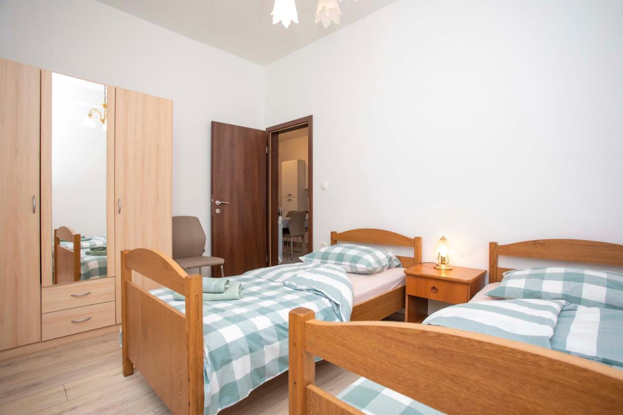 פלומין Apartmani Marica מראה חיצוני תמונה