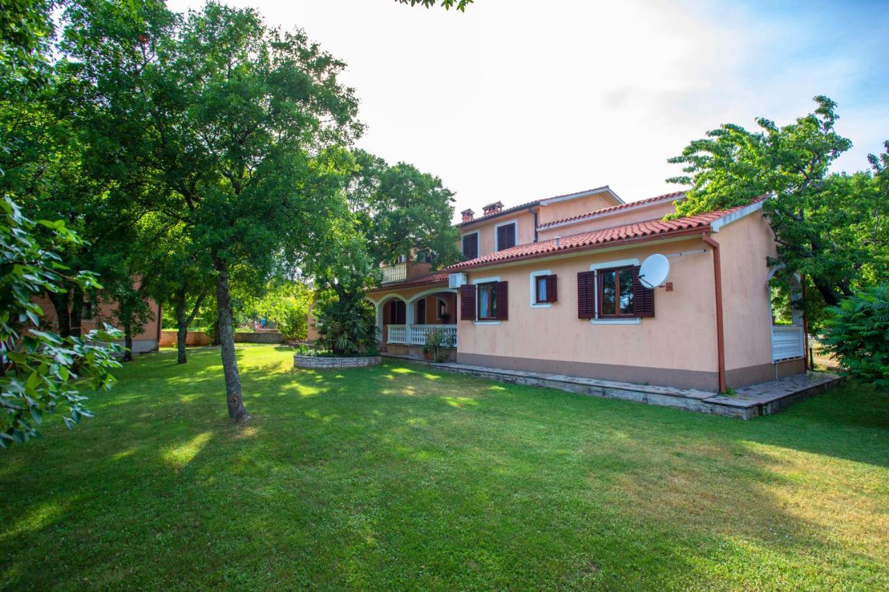 פלומין Apartmani Marica מראה חיצוני תמונה