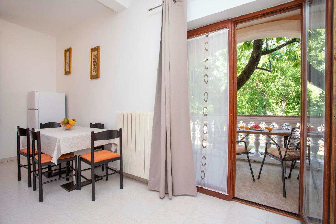 פלומין Apartmani Marica מראה חיצוני תמונה