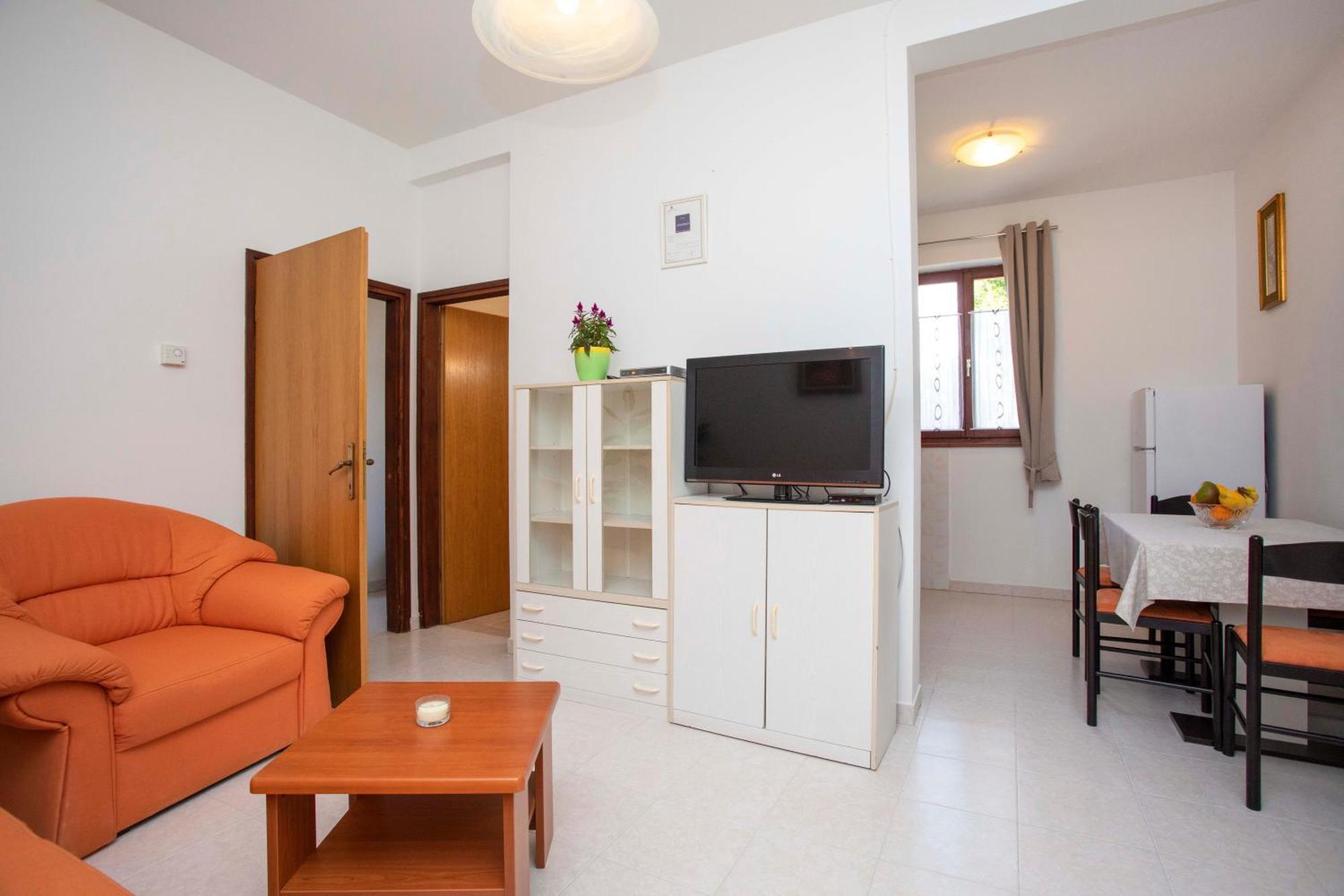 פלומין Apartmani Marica חדר תמונה