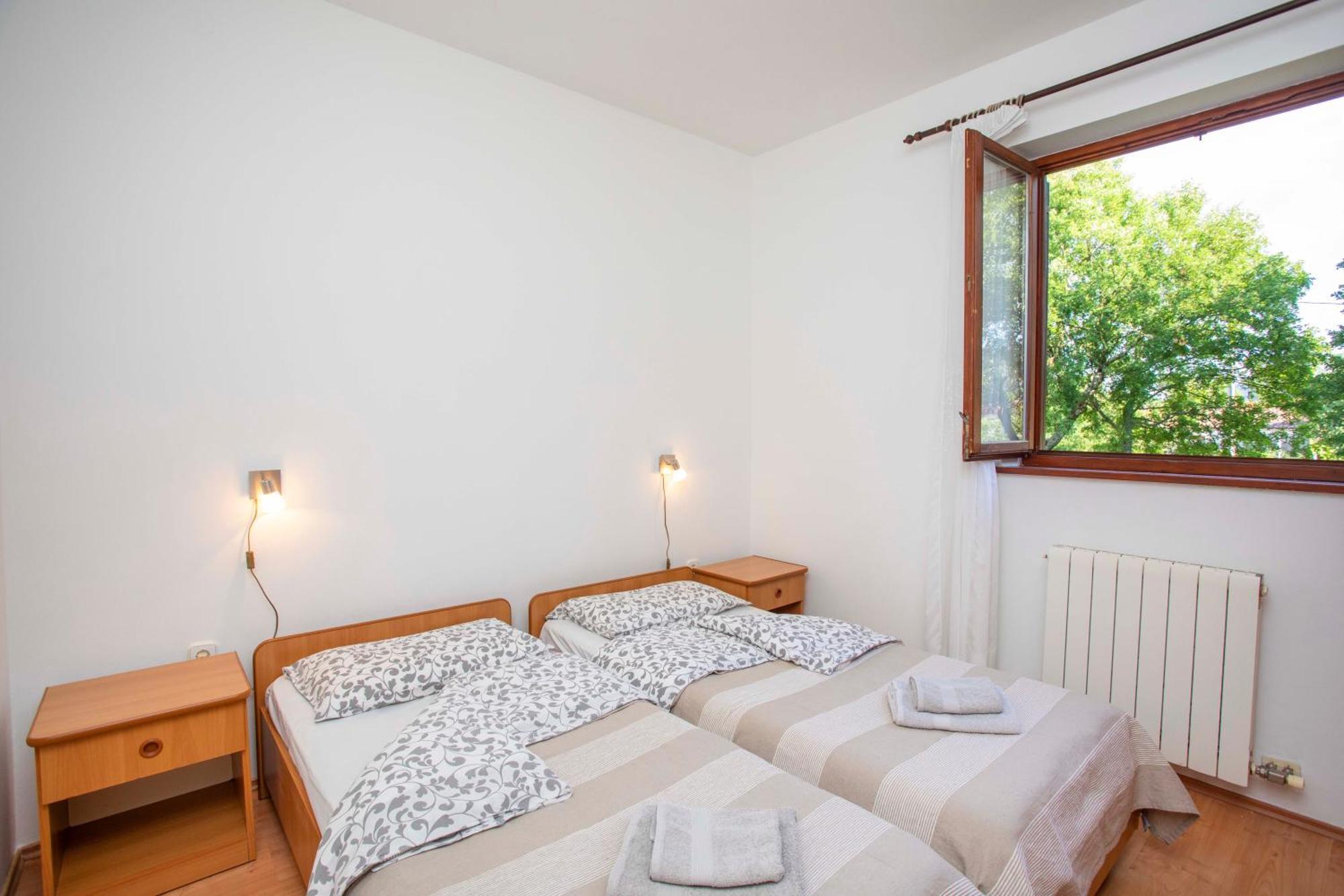פלומין Apartmani Marica חדר תמונה